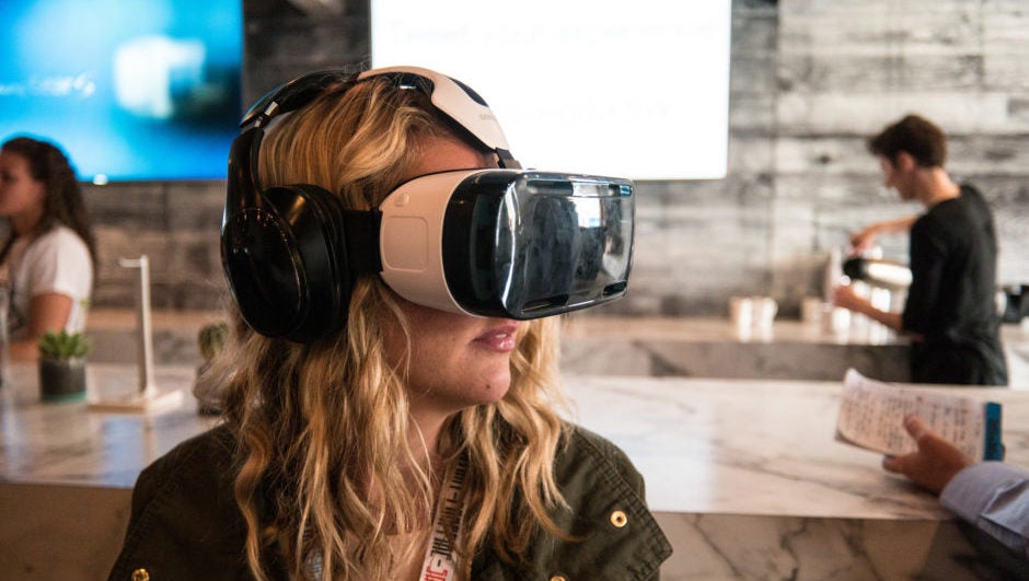 Virtual Reality Headset
