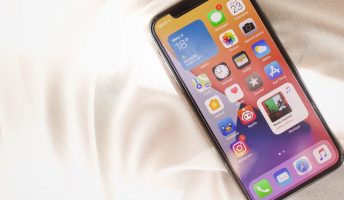 apple header