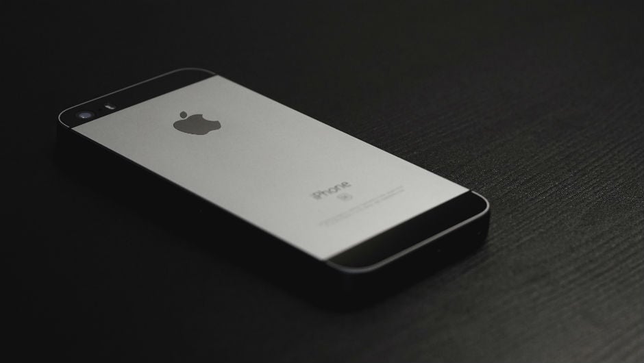 gray iphone se