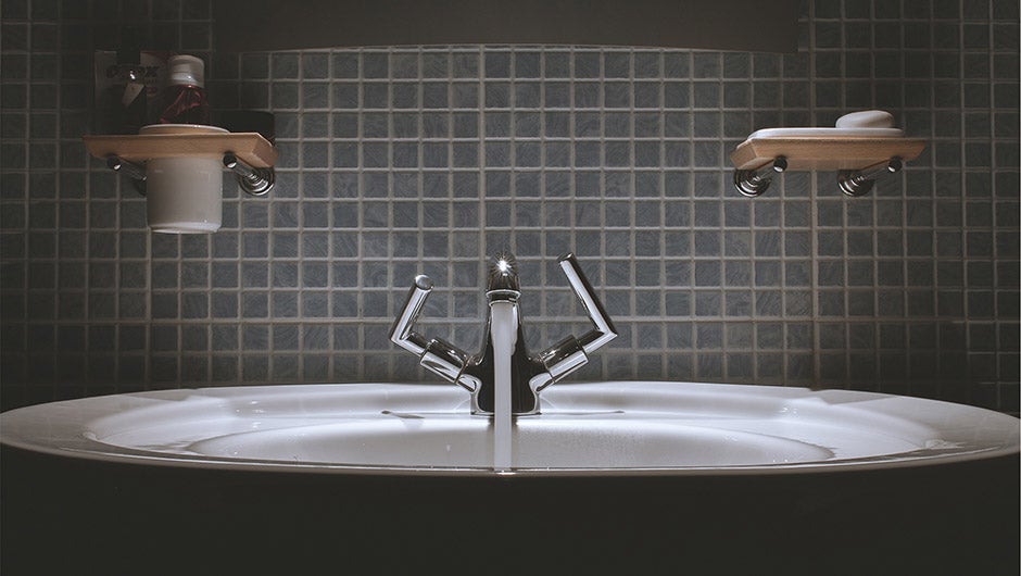 Stop Taking Your Smartphone Into the Bathroom